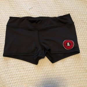 DNDL/Fleo shorts